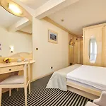 Istra Plava Laguna Hotel 3*