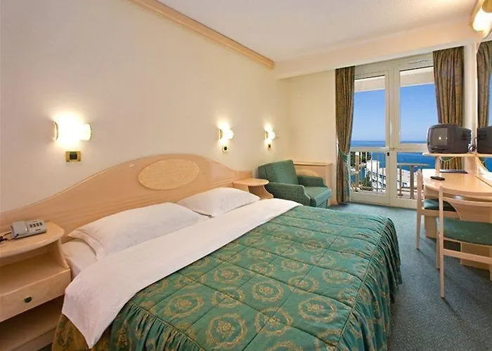 Istra Plava Laguna מלון